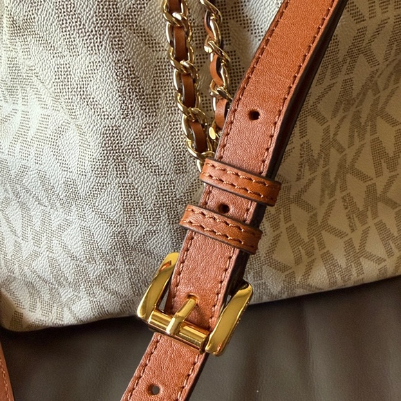 Michael Kors Cream Vanilla Monogram MK Shoulder Bag with Gold Accents - Picture 4 of 14